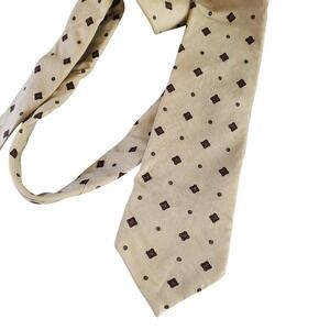 Geoffrey Beene Mens Silk Tie Champagne Gold Tan Red Teal Floral Medallion 55x3